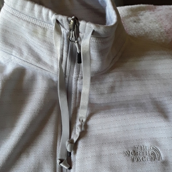 North face lightweight zip up - Picture 3 of 6